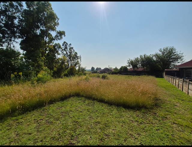 823M² VACANT LAND FOR SALE IN UNITAS PARK